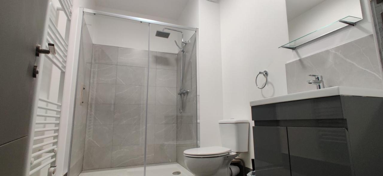 Lodge-room-21 Liverpool