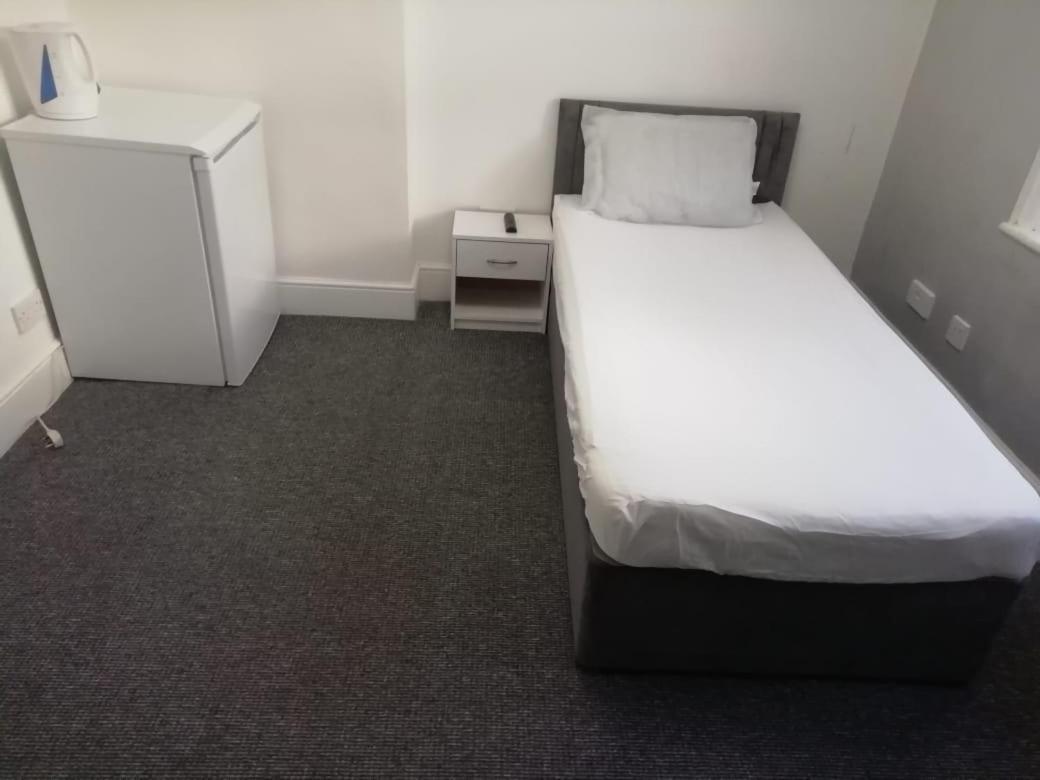 Bed & Breakfast Lodge-room-21